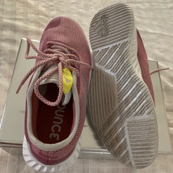 Adidas sneaker Shoes - Picture 5 of 8